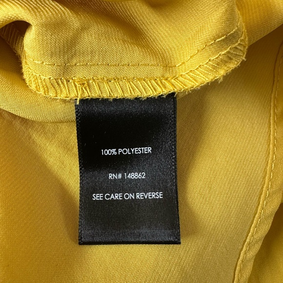 Sz 0 Torrid Yellow V-Neck Camisole Tank Top - Picture 3 of 3